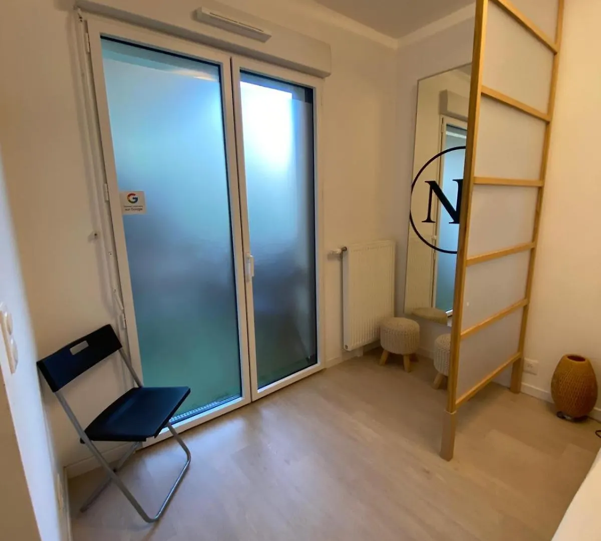 Spacieux Appart Terrasse Metro Hopital 4Pers Wifi Villejuif 0*,  France